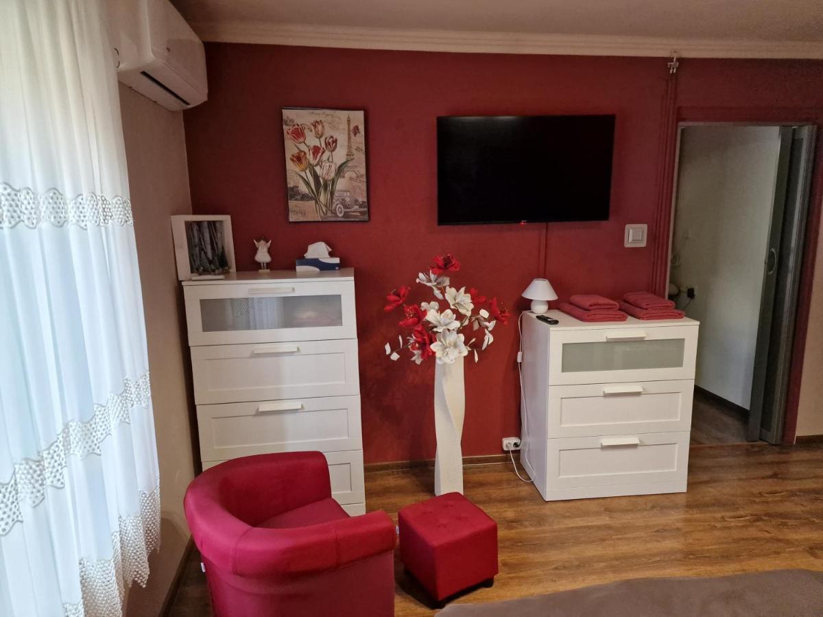 Mátyás Apartman Tata Exterior foto